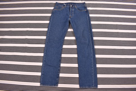 Férfi nadrágok Second Hand Levis 501 farmer 32/34 4130.