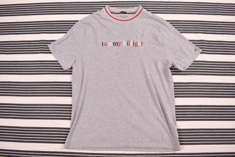 Férfi pólók Second Hand Tommy Hilfiger póló 4474.
