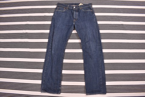 Férfi nadrágok Second Hand Levi's 501 33/32 farmer 4188.