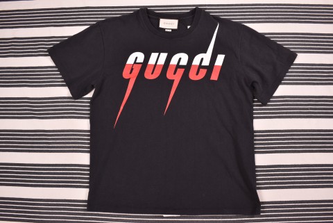 Férfi pólók Second Hand Gucci póló 7788.