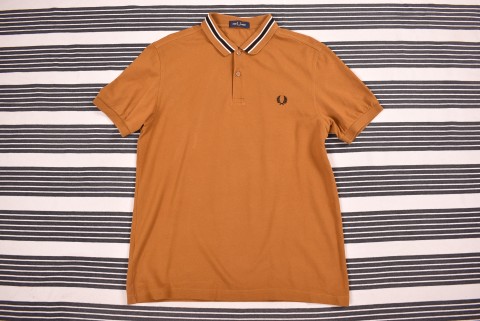 Fred Perry piké 7799.