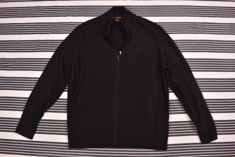 Férfi Pulóverek Second Hand Boss zip kardigán 4867.