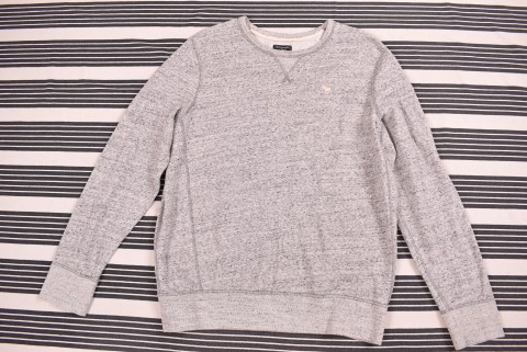 Abercrombie & Fitch pulover 4909.