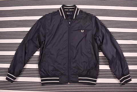 Fred Perry 2074.