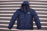 The North Face PBSH  THE NORTH FACE KAPUCNIS DZSEKI 2083.